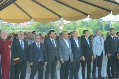 Ticaret Borsası'nda Mezuniyet Heyecanı